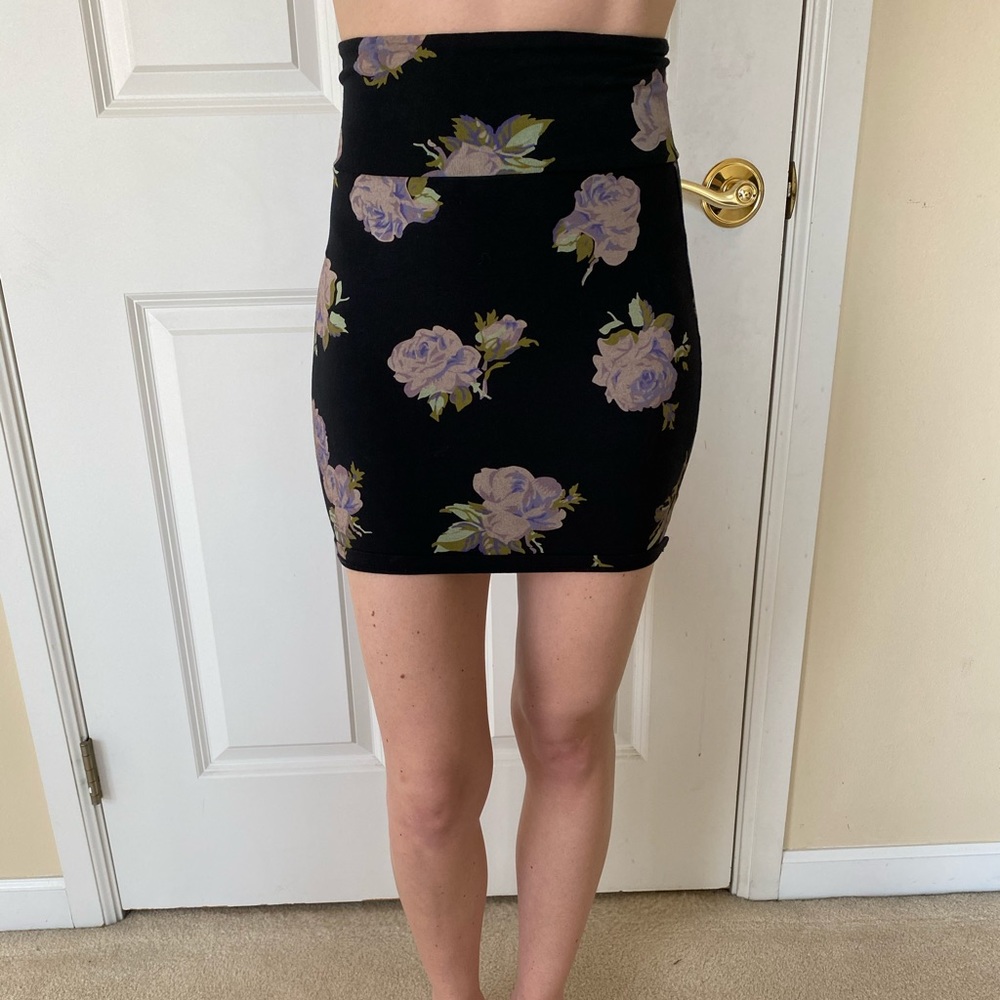 Aritzia Skirt Size XXS
